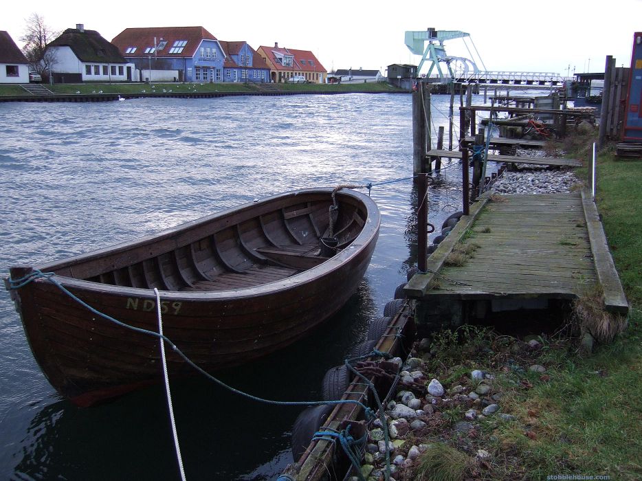 canal-bridge